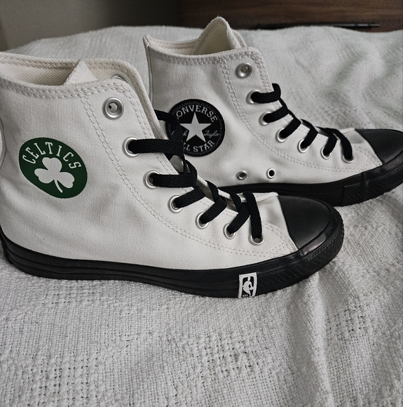 Converse x NBA Celtics Chuck Taylors - Picture 1 of 6